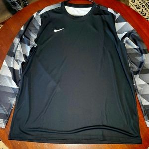 2020 Nike Teamwear XL Men's Black Soccer Goalkeeper Jersey